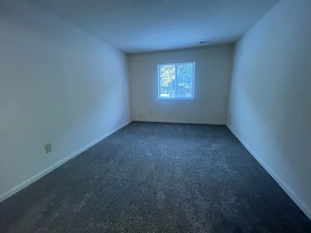 Autumn Ridge Apartments — Photo 92
