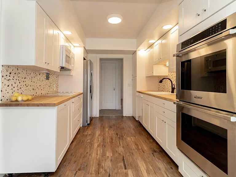 1210 River Rd — Photo 11