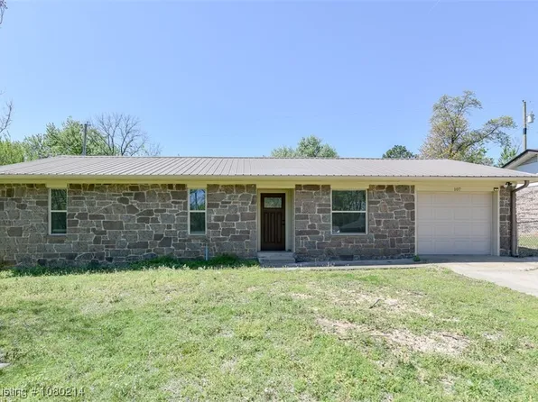 107 Price St, Roland, OK 74954
