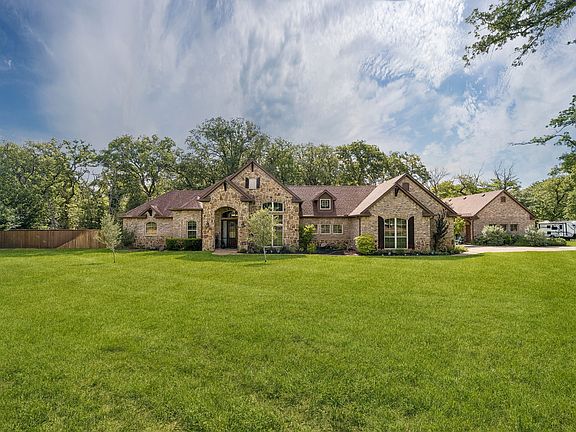 2nd image of 1000 Timberidge Ln
