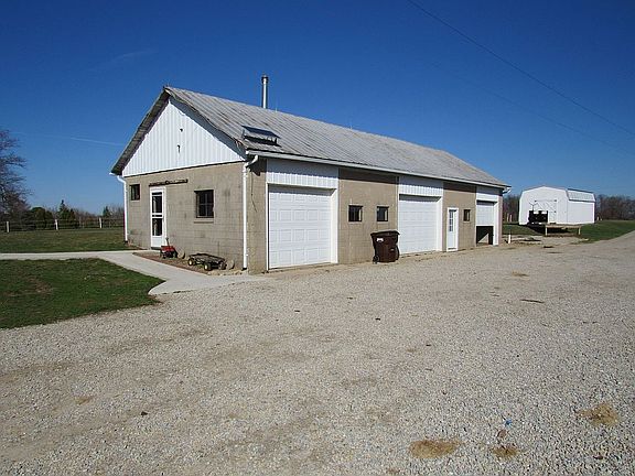 4th image of 7448 Elkhorn Rd