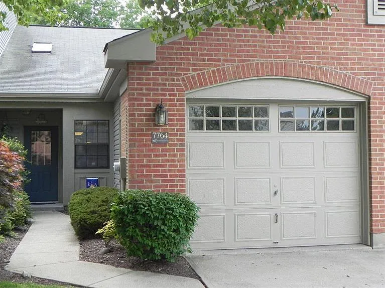 7764 Hackney Cir photo 1