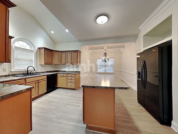 4th image of 2211 Matthew Oaks Ct