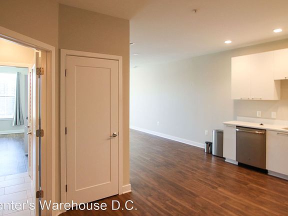 2nd image of 989 Buchanan St Unit 322