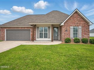 100 Safe Haven Dr, Carencro, LA 70520