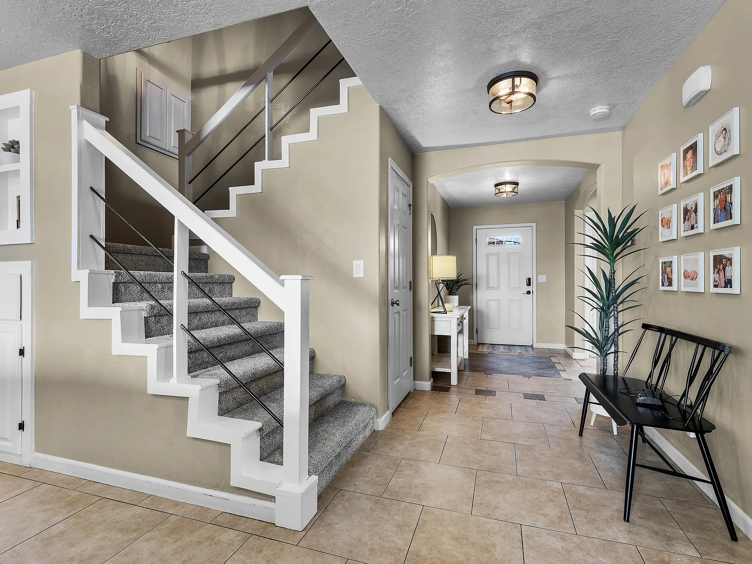 4 bed, 2456 sqft, $3,000 — Photo 4