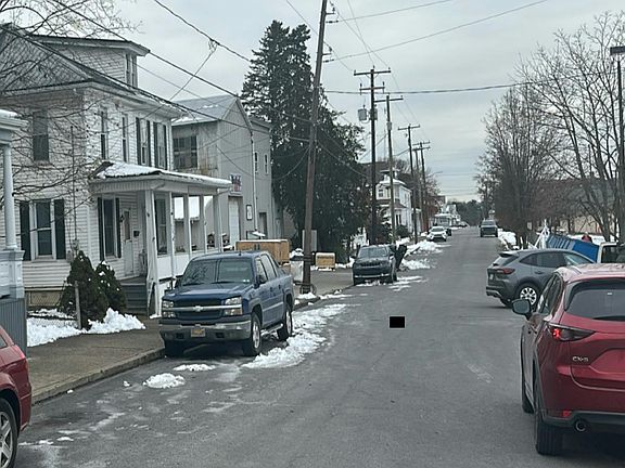4th image of 654 S 2nd St