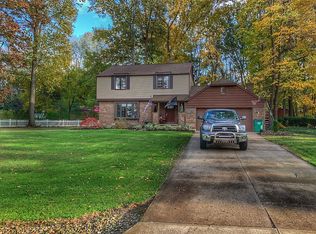 10245 Cherry Hill Dr, Concord Township, OH 44077
