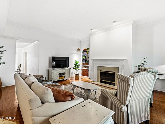 4th image of 1000 Harrogate Dr
