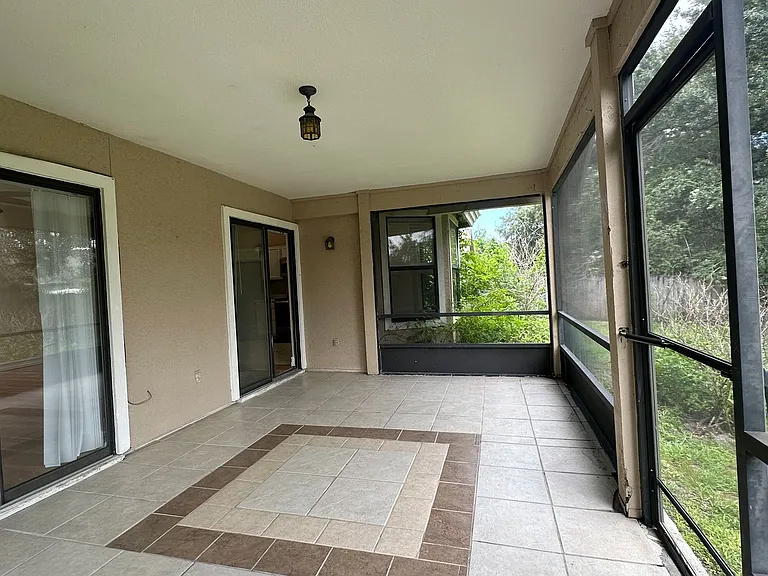 487 Carrigan Ave — Photo 44