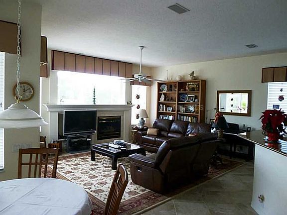 2nd image of 1233 Reserve Dr