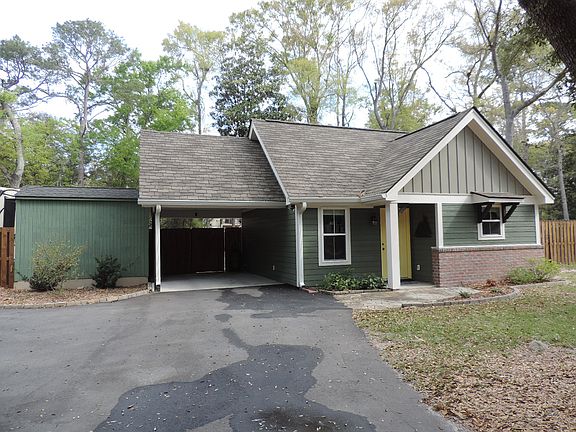 2nd image of 15 Miller Dr W