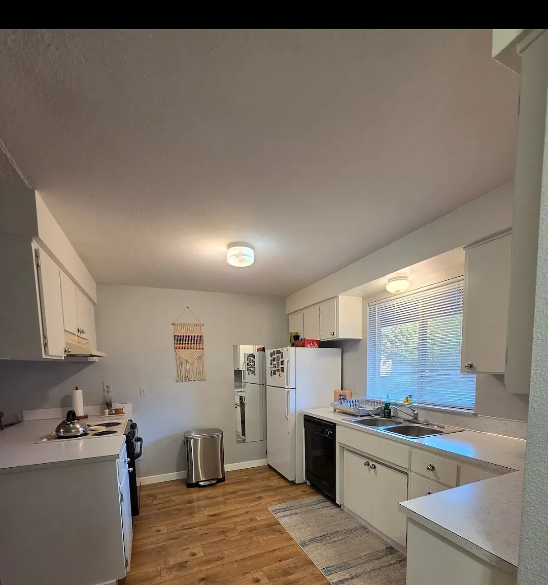 3 bed, 1700 sqft, $2,500 — Photo 3