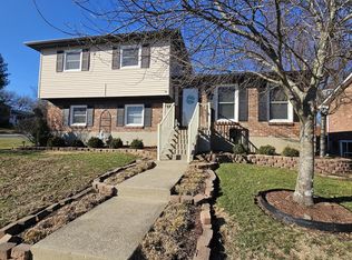 10713 Blackwood Rd, Jeffersontown, KY