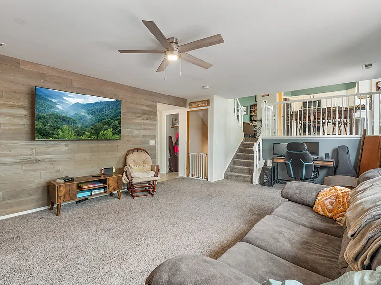 3490 Flying Horse Rd — Photo 17