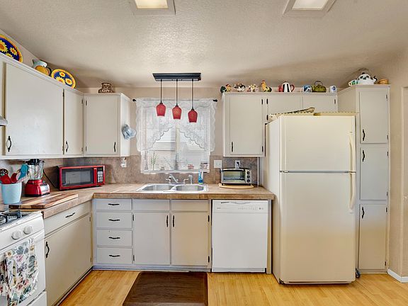 5th image of 9428 E Buckboard St