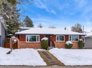 4824 SW Claret St NW, Calgary, AB T2L1C1