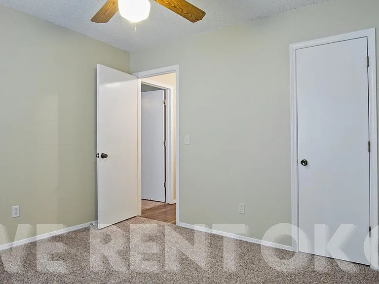6415 N Peniel Ave — Photo 21