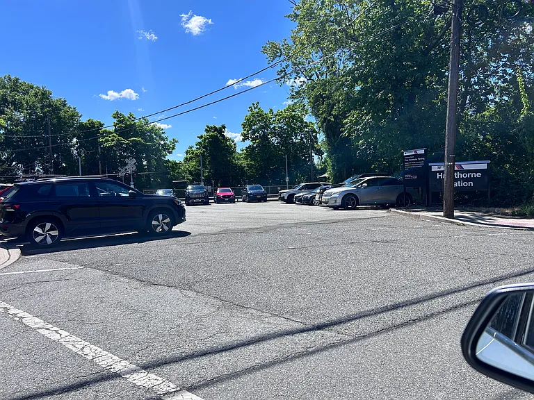 28 Washington Ave — Photo 16