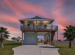 3911 Warrior Ct, Galveston, TX 77554