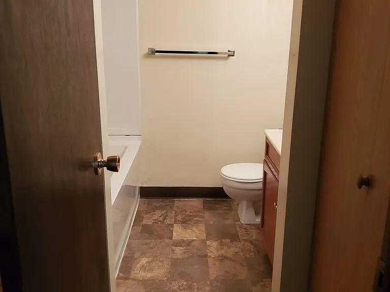 520 Kingwood Ave — Photo 5
