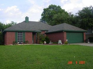 5432 Randol Dr, North Richland Hills, TX 76180