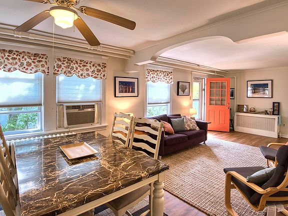 3rd image of 1035 Bay Ave APT 1