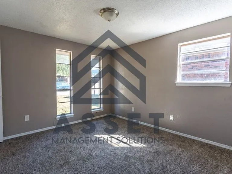 4913 Creekwood Ter — Photo 16