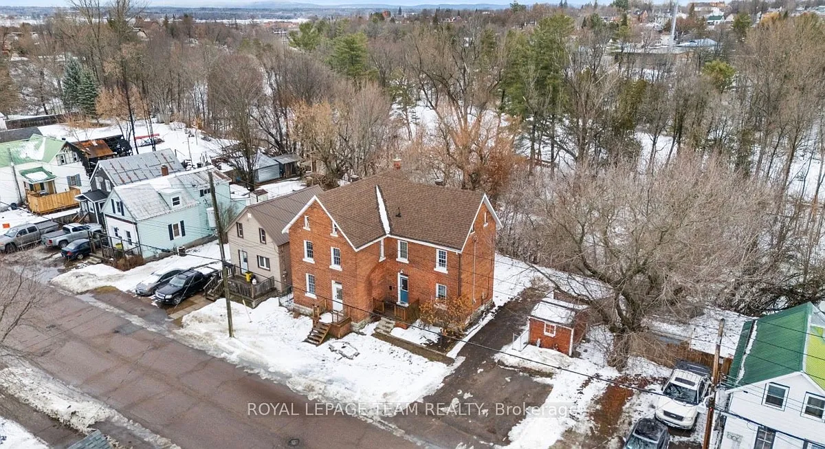 Building Photo - 509 Moffat St