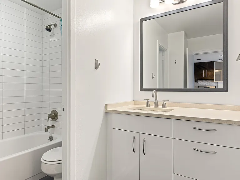 111 4th Ave #8G — Photo 8