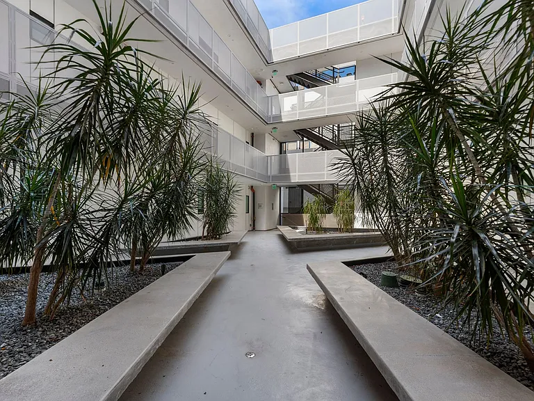 TALA Residences at 829 Larrabee Street — Photo 9