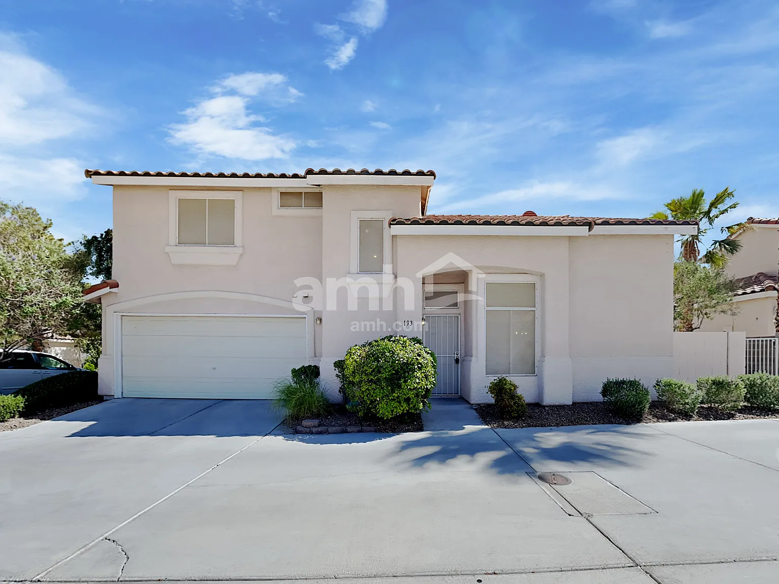 3 bed, 2.0 bath, 1313 sqft, $2,035 — Photo 1