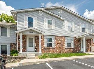 2266 Highland Hill Dr UNIT F, Saint Peters, MO 63376