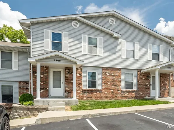 2266 Highland Hill Dr Unit F, Saint Peters, MO 63376