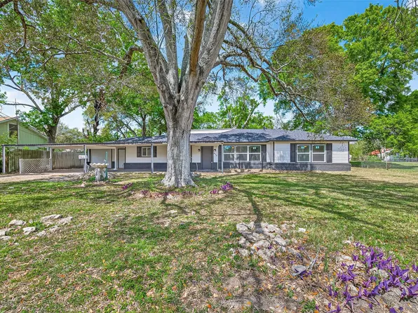 815 Brooks Ave, Rosenberg, TX 77471