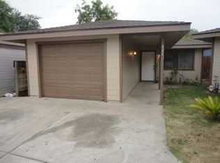 821 Mohoff Ct #B, Porterville, CA 93257