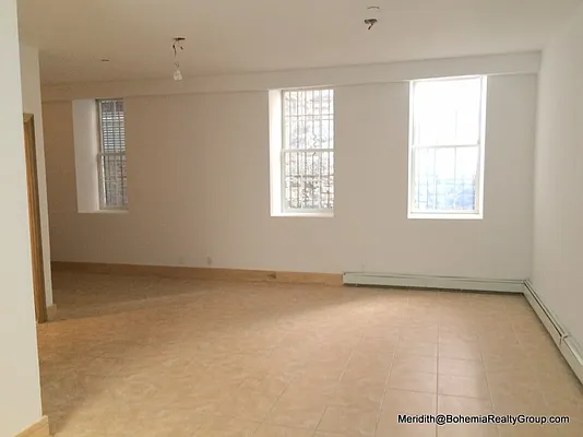 Rented by Bohemia Realty Group | media 19