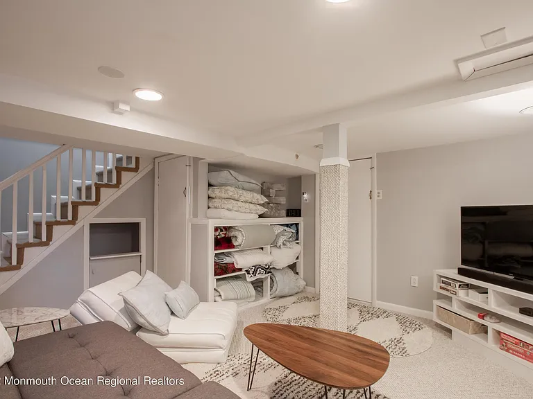 40 Rumson Rd — Photo 19