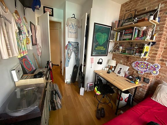 5th image of 291A Monroe St #1A