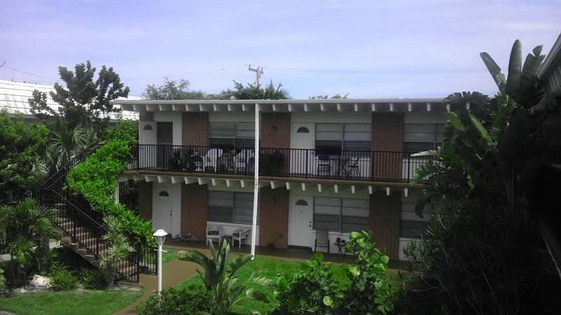 1st image of 124 Yacht Club Dr APT 7