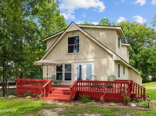 87 W North Shore Lane, Arapahoe, NC 28510