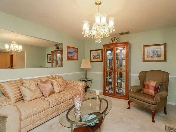 3rd image of 9021 Navajo Ave