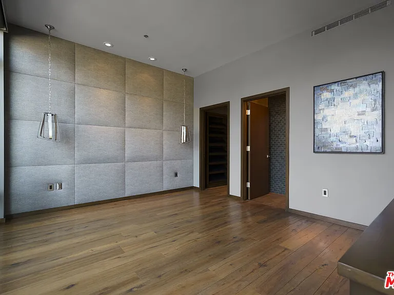 1100 S Hope St #1714 — Photo 19