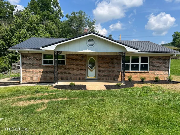 320 Speaks Branch Rd, Rose Hill, VA 24281