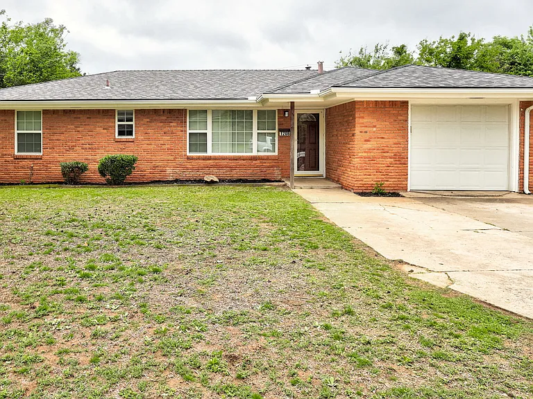 1208 Avondale Dr — Photo 20