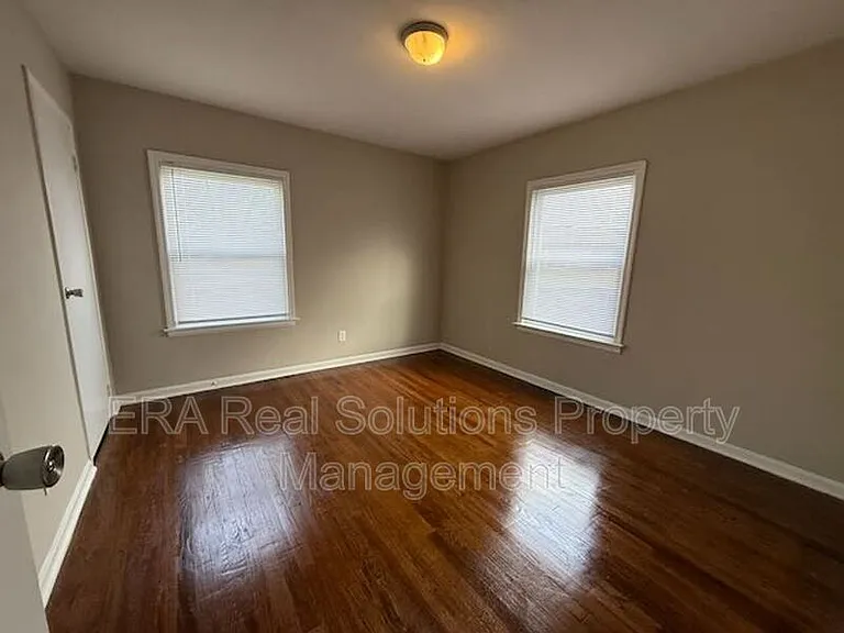 2886 Bellwood Ave — Photo 8