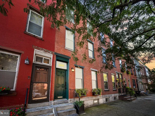 2106 Christian St, Philadelphia, PA 19146