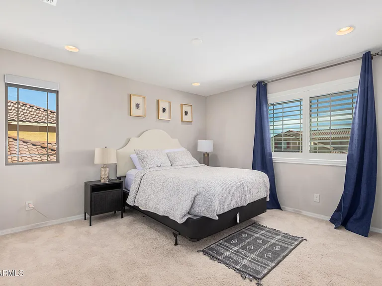 5654 N 88th Ln — Photo 38