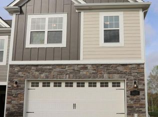 3217 Lilac Grove Dr, Charlotte, NC 28269