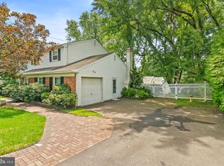 13 Plymouth Ln, Yardley, PA 19067